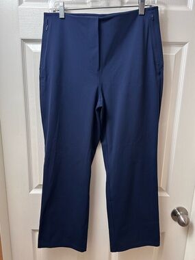 Lululemon Smooth Fit Pull-On High-Rise Cropped Pants
True Navy Size 10